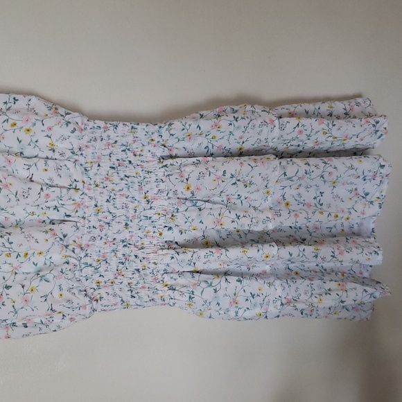 Gibson white ditsy floral smocked waist tiered dress, women's size XXS. - Picture 3 of 8